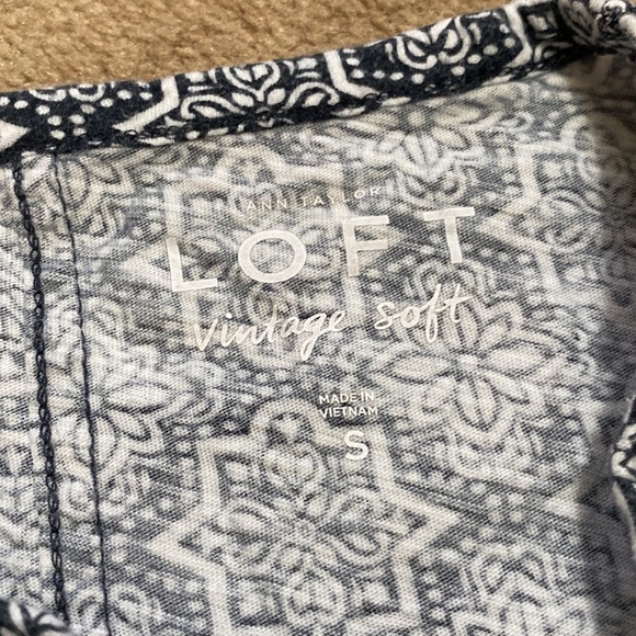 Loft Geometric Tank Top - Picture 3 of 5